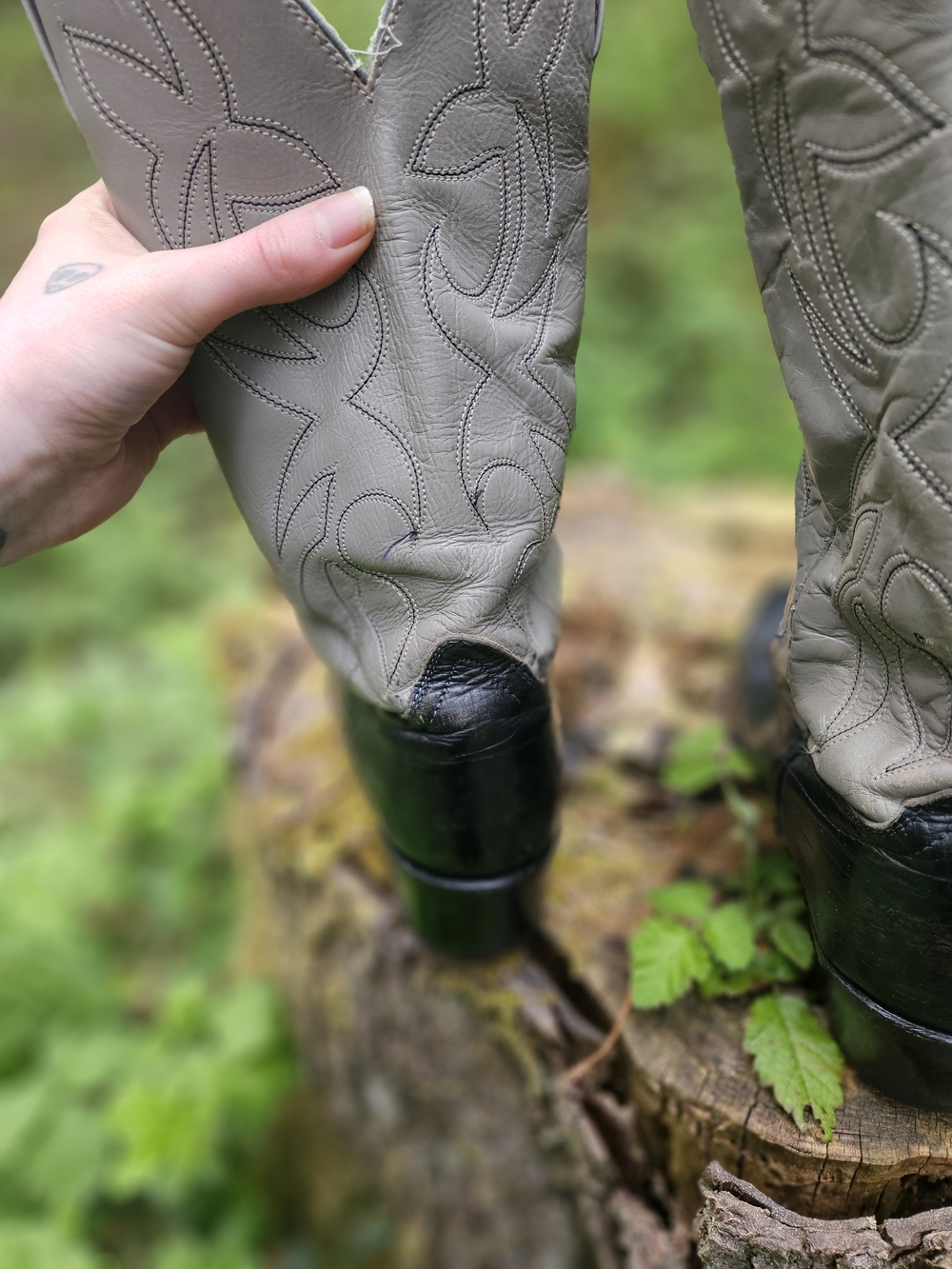 ACME Vintage Cowboy Boots - Picture 12 of 16